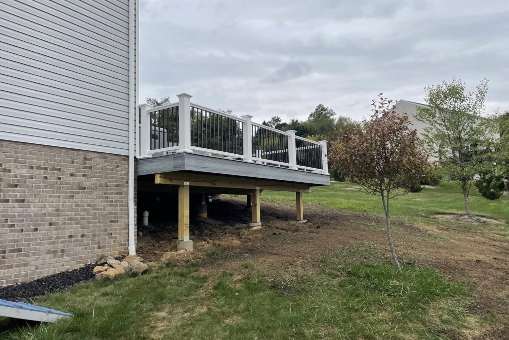 Residential deck built by Daily Landscaping in Monaca, Beaver County PA